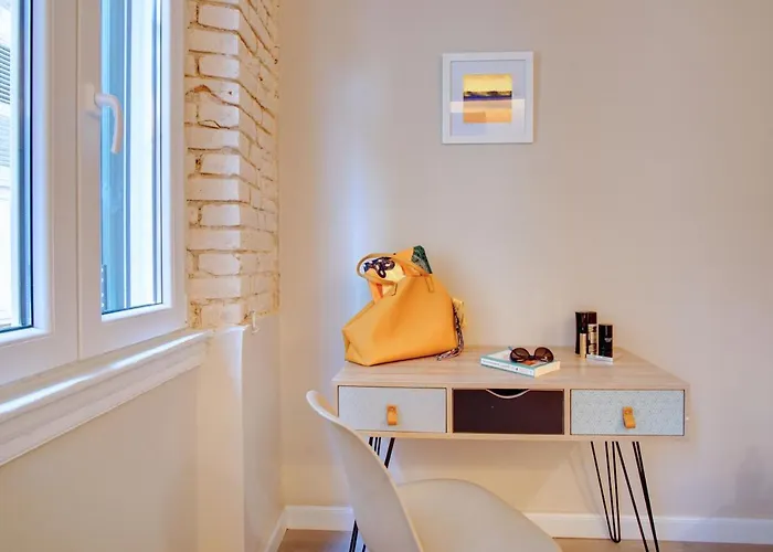 Cheerful In The Heart Of Corfu Old Town Apartman